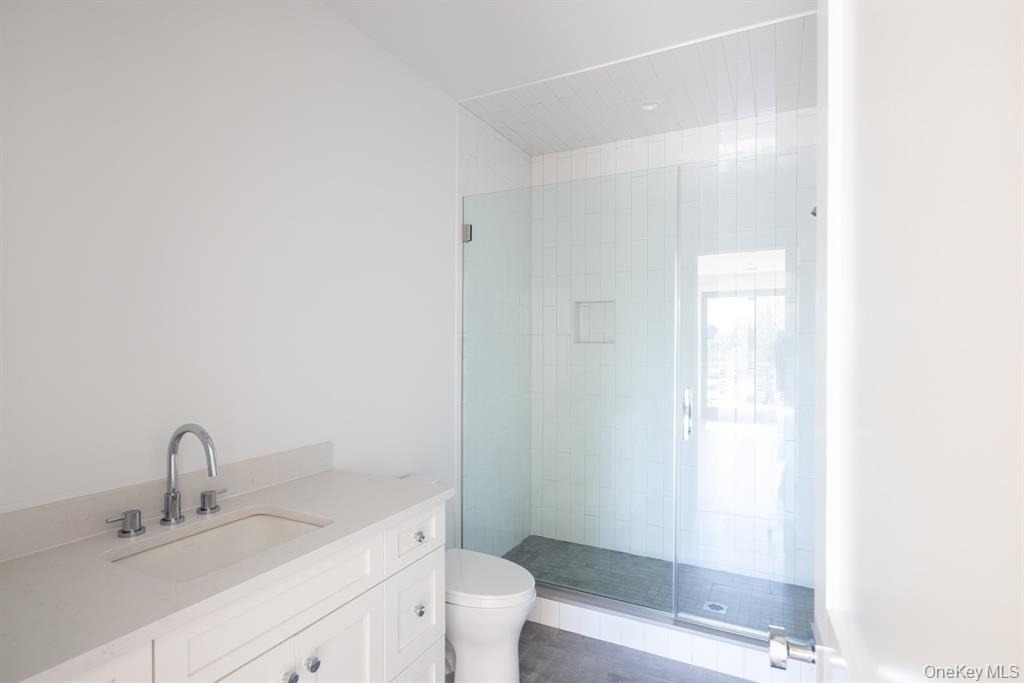123 Sterling Avenue - Photo 2