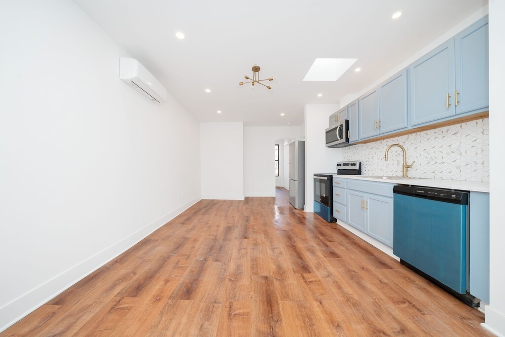 1179 Dean Street - Photo 2