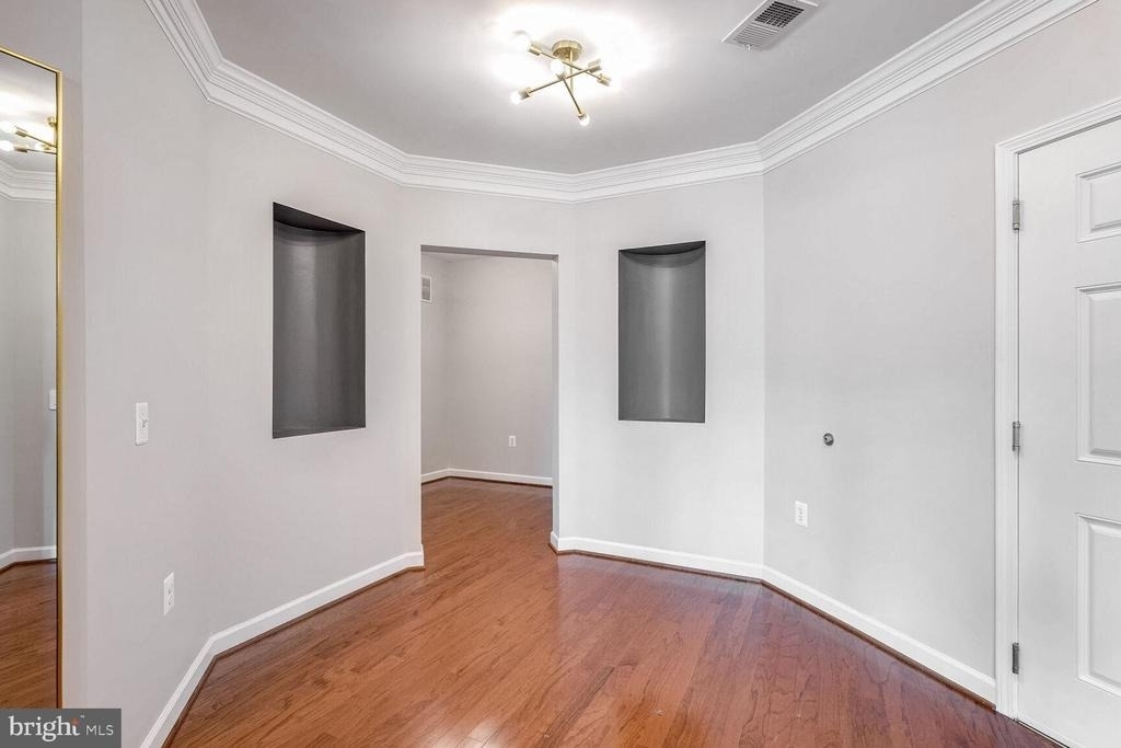 2101 N Monroe Street - Photo 6