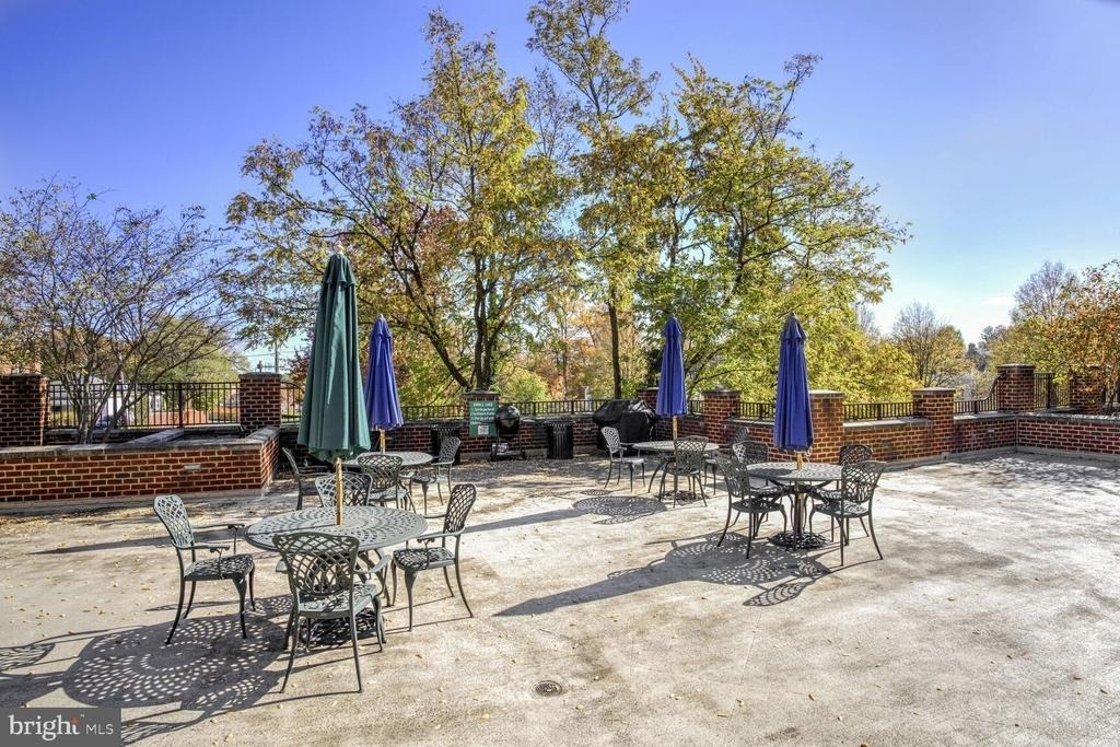 2101 N Monroe Street - Photo 13