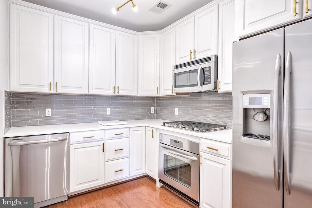 2101 N Monroe Street - Photo 1