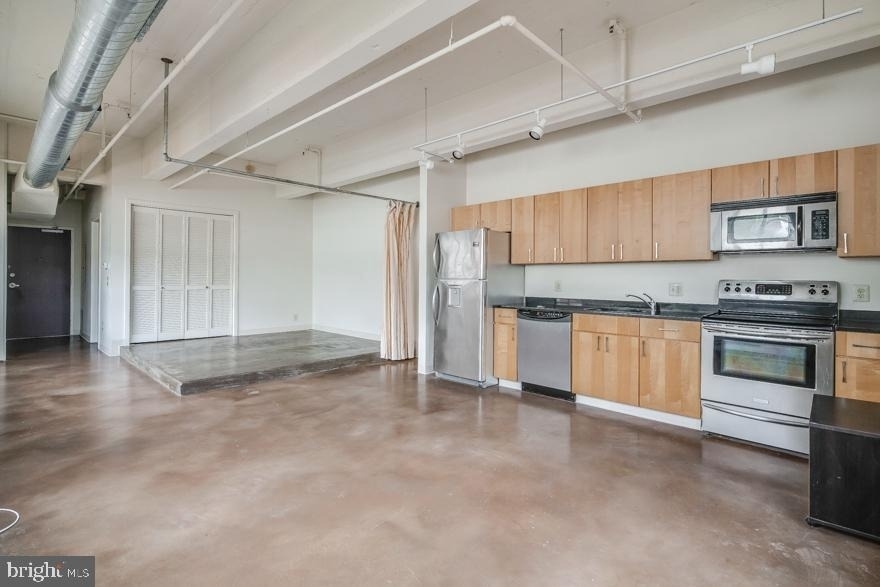 412 S 13th Street - Photo 1
