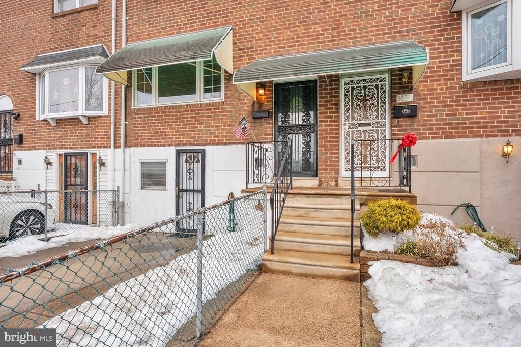 3639 Gaul Street - Photo 0