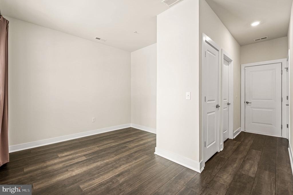 127 Gaslight Alley - Photo 2