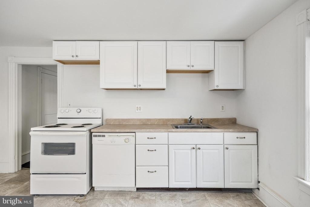 24 W Broad Street - Photo 3