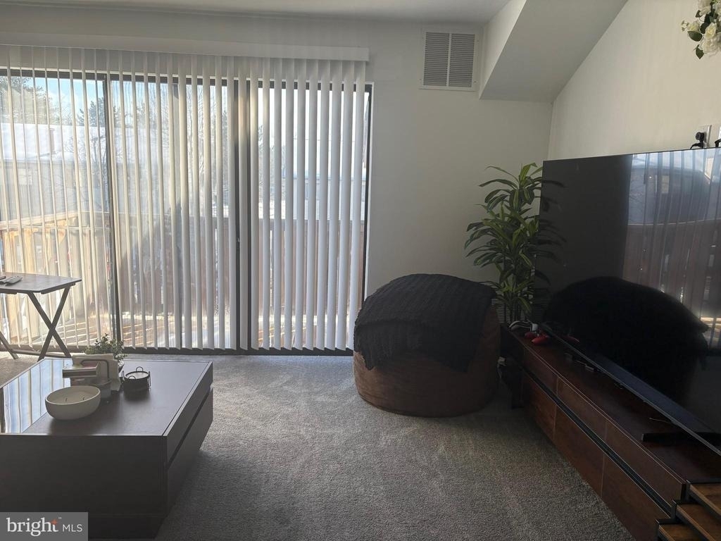 802 Lindsey Court - Photo 2