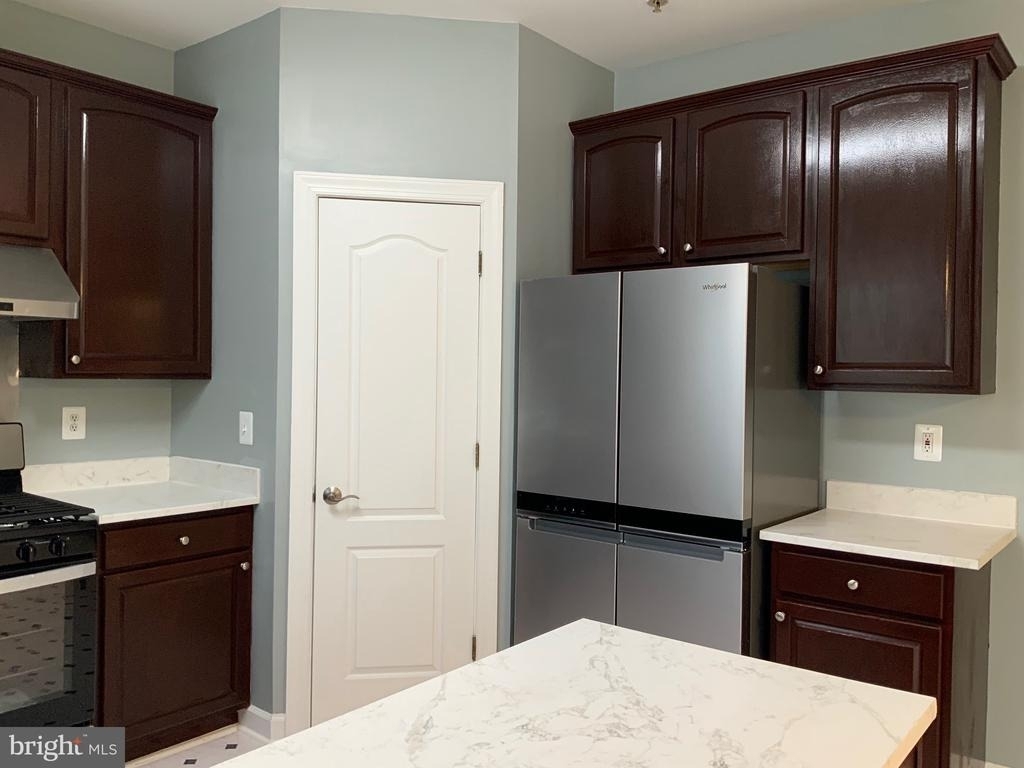 3301 Castle Ridge Circle - Photo 14