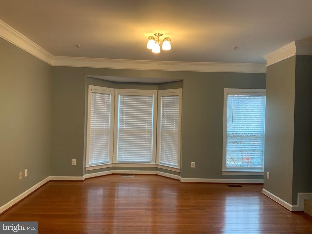 3301 Castle Ridge Circle - Photo 9