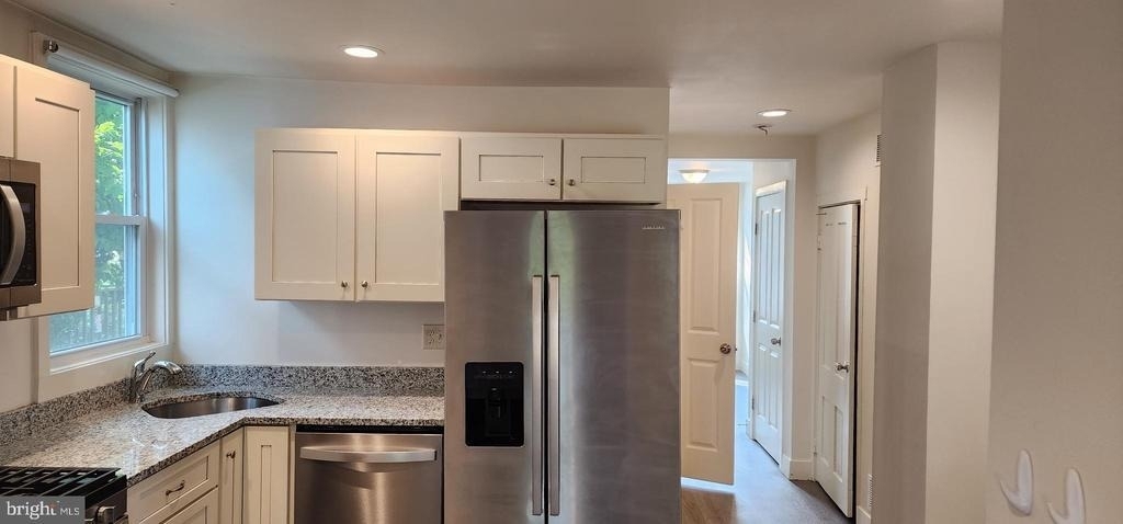 133 Alice Ann Street - Photo 2