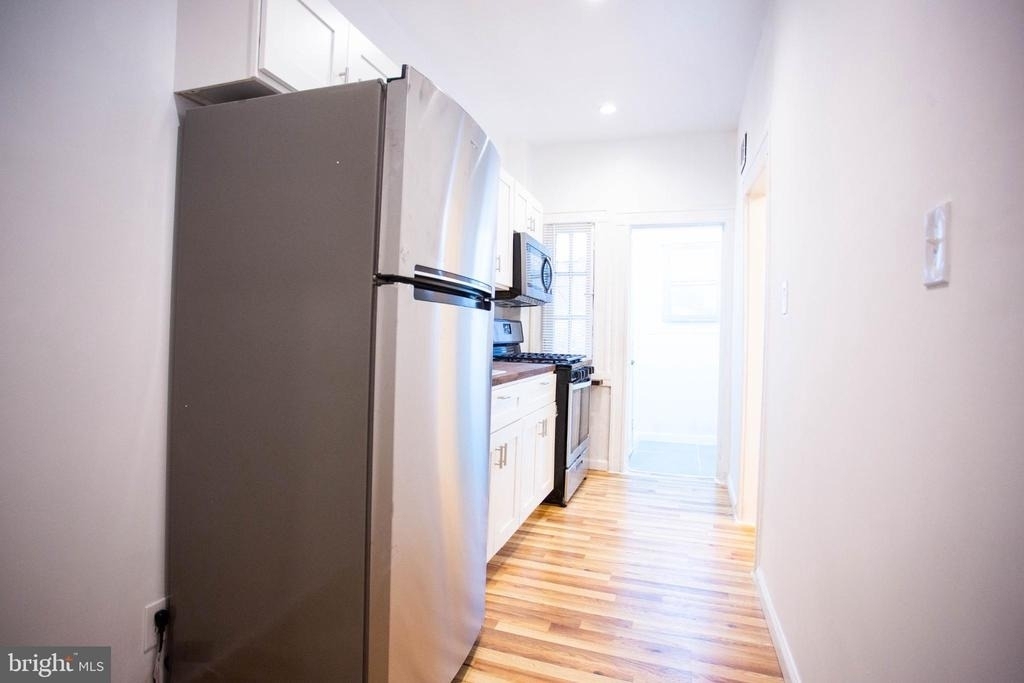 3702 Hayward Avenue - Photo 5