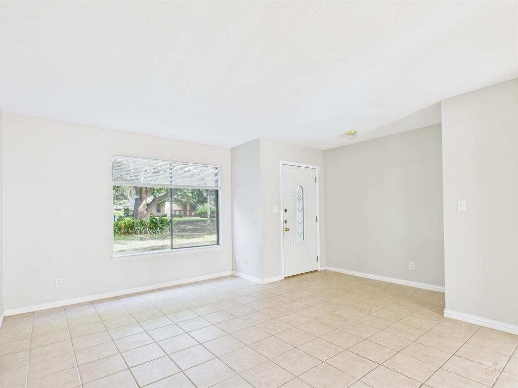 9520 Quail Village Ln - Photo 2