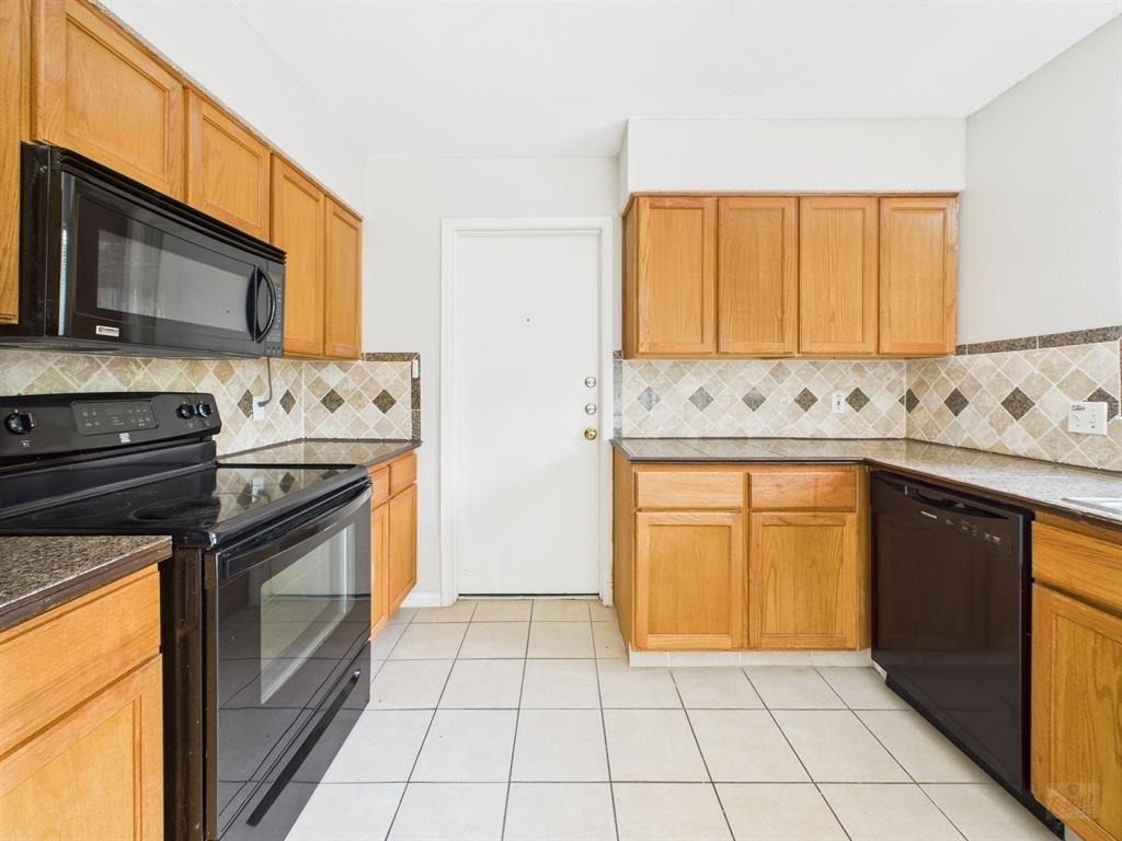9520 Quail Village Ln - Photo 13