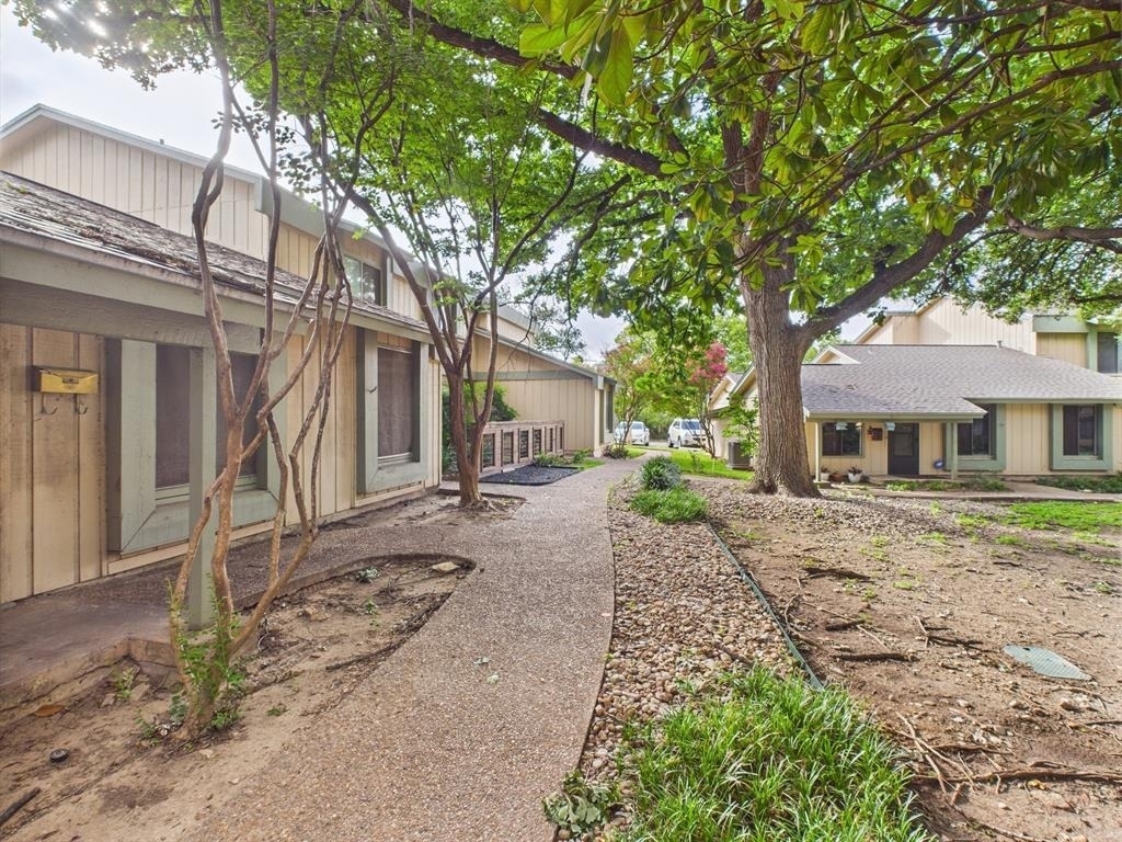 9520 Quail Village Ln - Photo 0