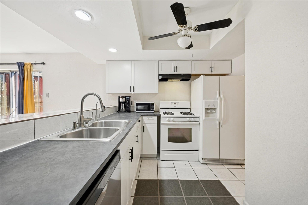 4814 Misty Slope Ln - Photo 6