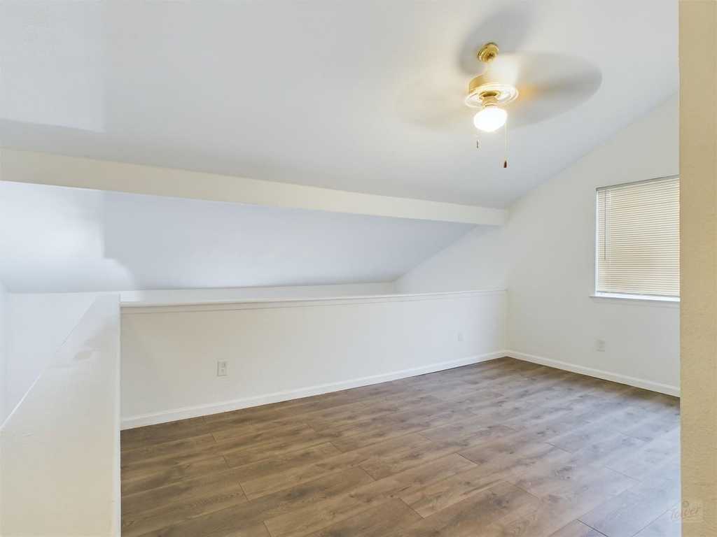 2124 Burton Dr - Photo 14