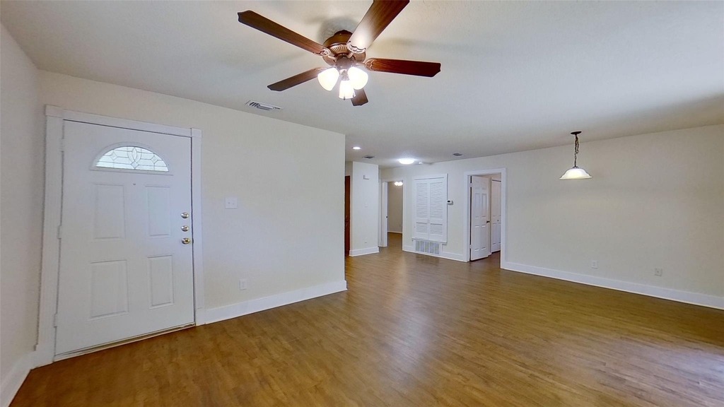 2107 Magnolia Dr - Photo 2