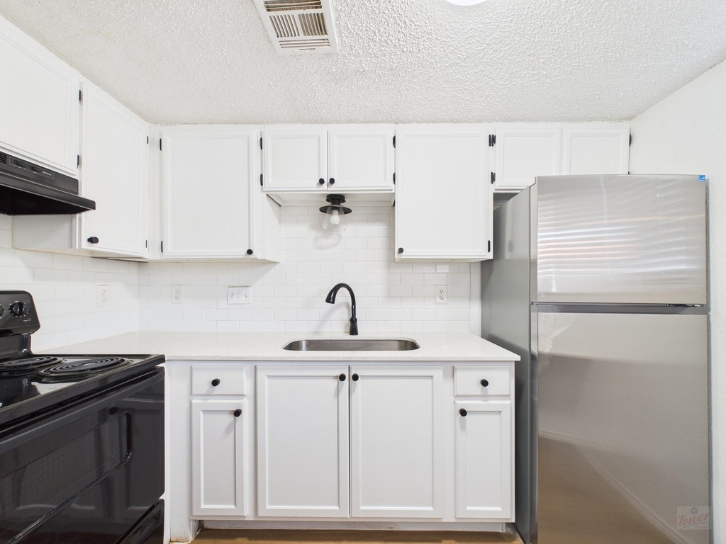 2500 Burleson Rd - Photo 8