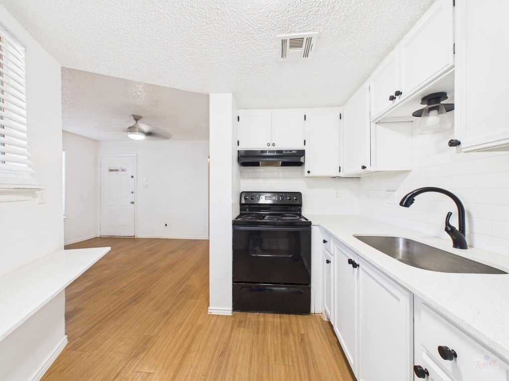 2500 Burleson Rd - Photo 7