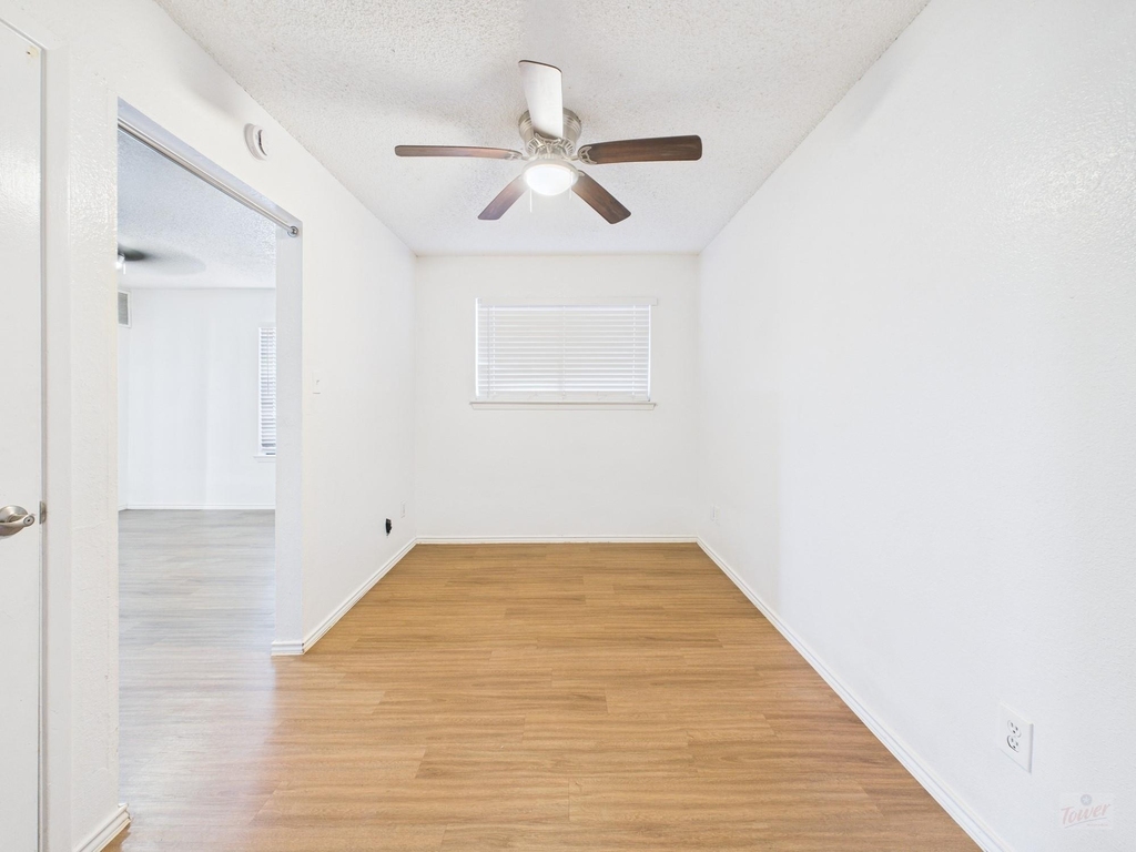 2500 Burleson Rd - Photo 9