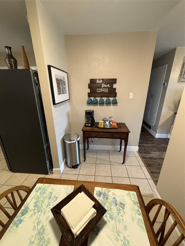 1307 Sherry Ln - Photo 6