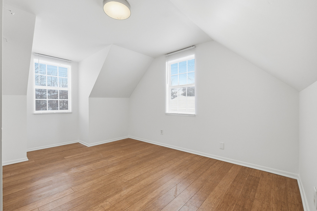 426 Alpine Drive - Photo 3