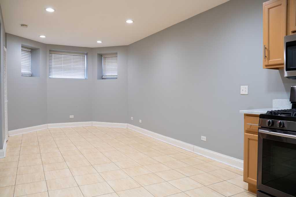 6605 S Kimbark Avenue - Photo 3