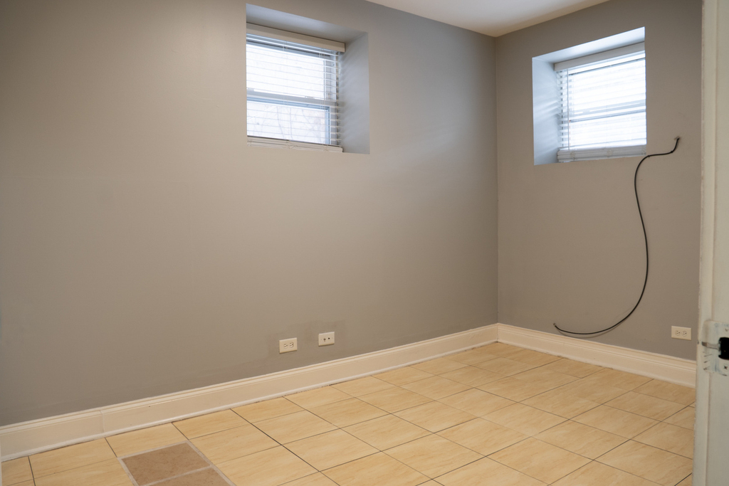 6605 S Kimbark Avenue - Photo 8