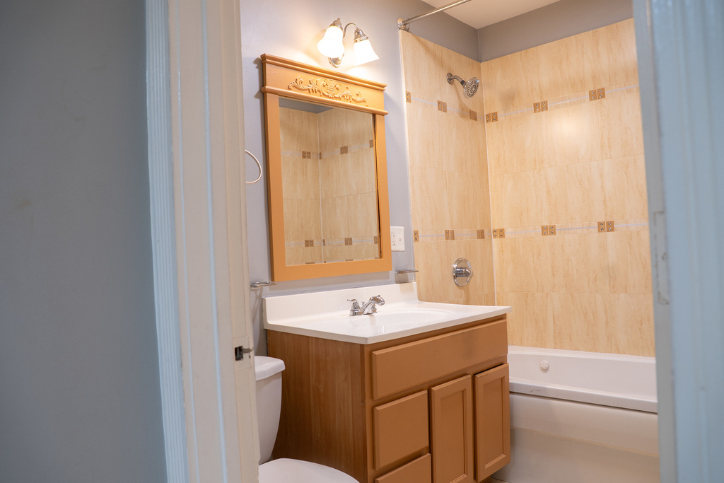 6605 S Kimbark Avenue - Photo 4