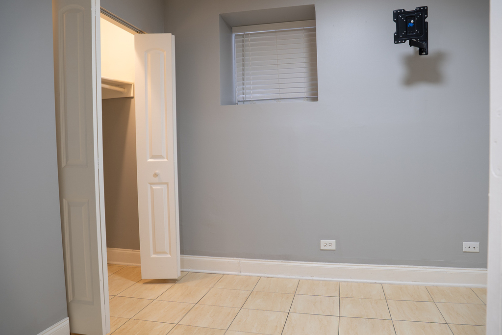 6605 S Kimbark Avenue - Photo 9