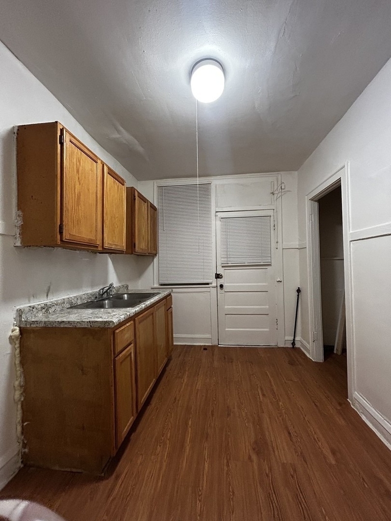 209 N Kolmar Avenue - Photo 3
