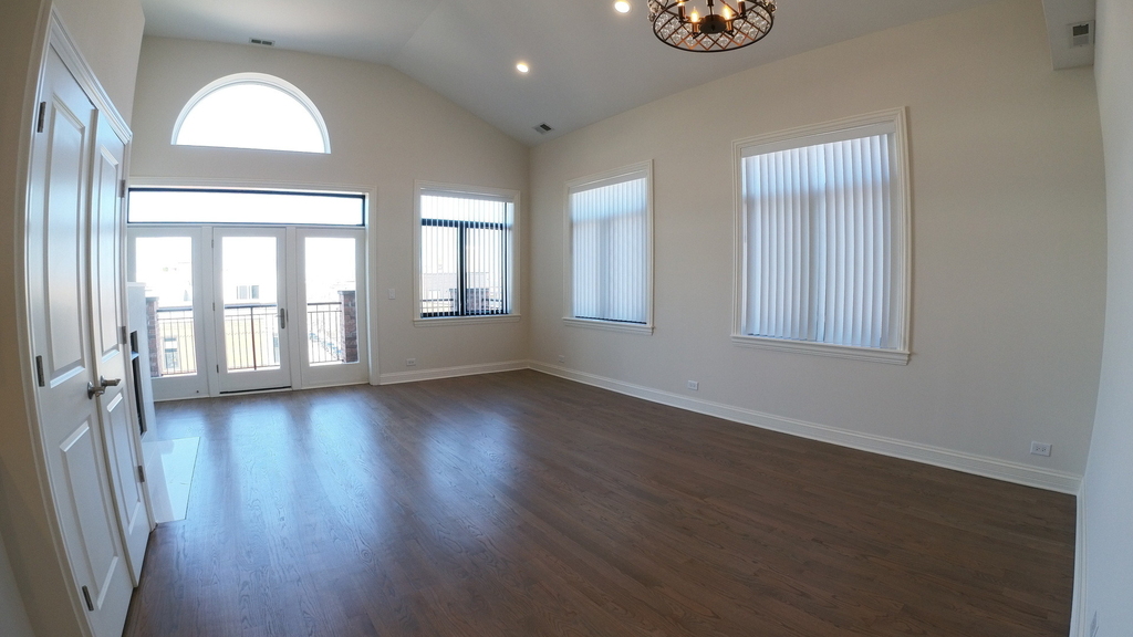 1701 W Chicago Avenue - Photo 1