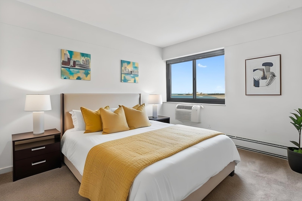 7337 S South Shore Drive - Photo 5