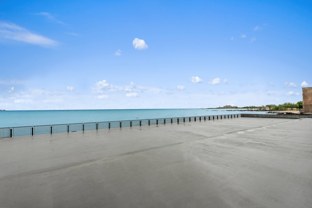 7337 S South Shore Drive - Photo 9