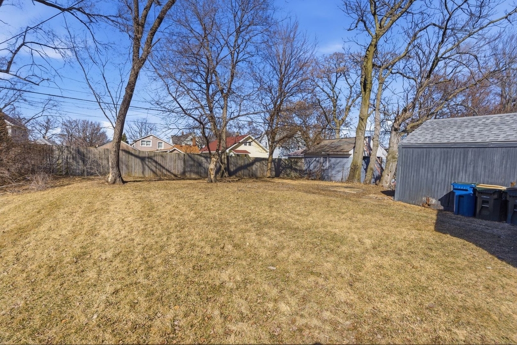835 Bishop Avenue - Photo 11
