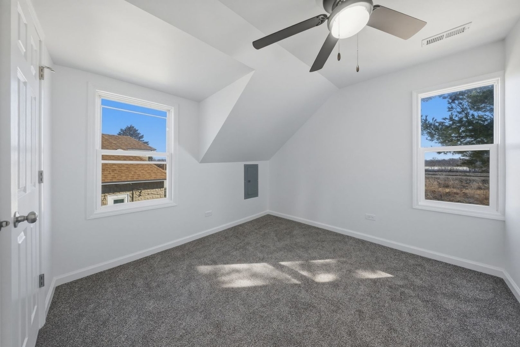 835 Bishop Avenue - Photo 9