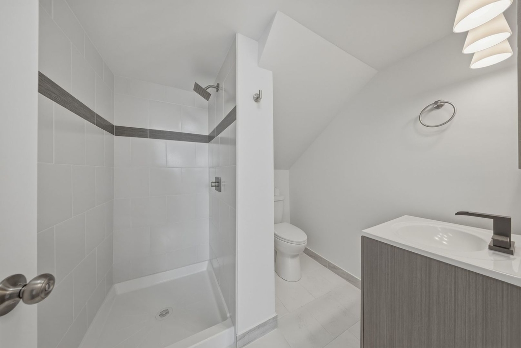 835 Bishop Avenue - Photo 6