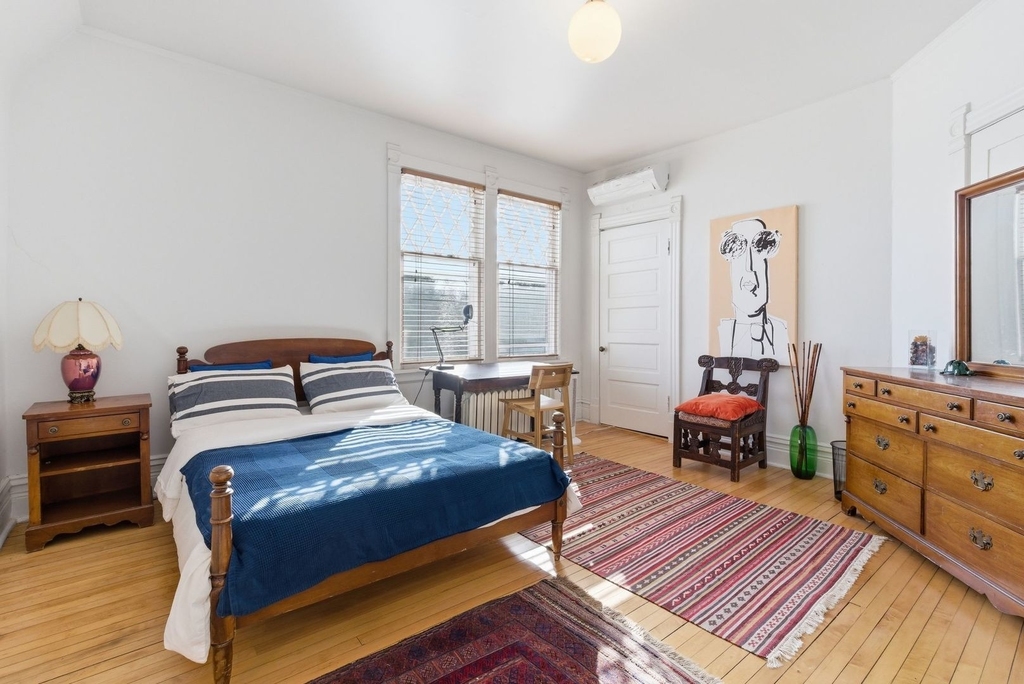 2001 Orrington Avenue - Photo 36