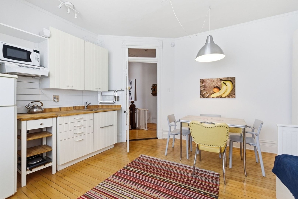 2001 Orrington Avenue - Photo 33