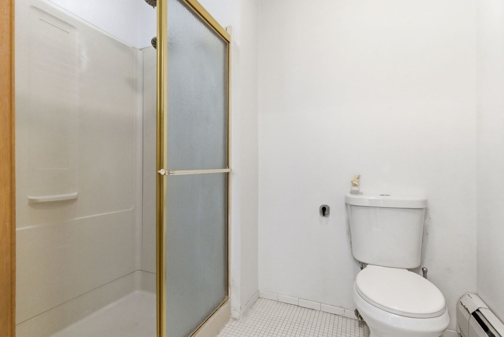 2001 Orrington Avenue - Photo 21