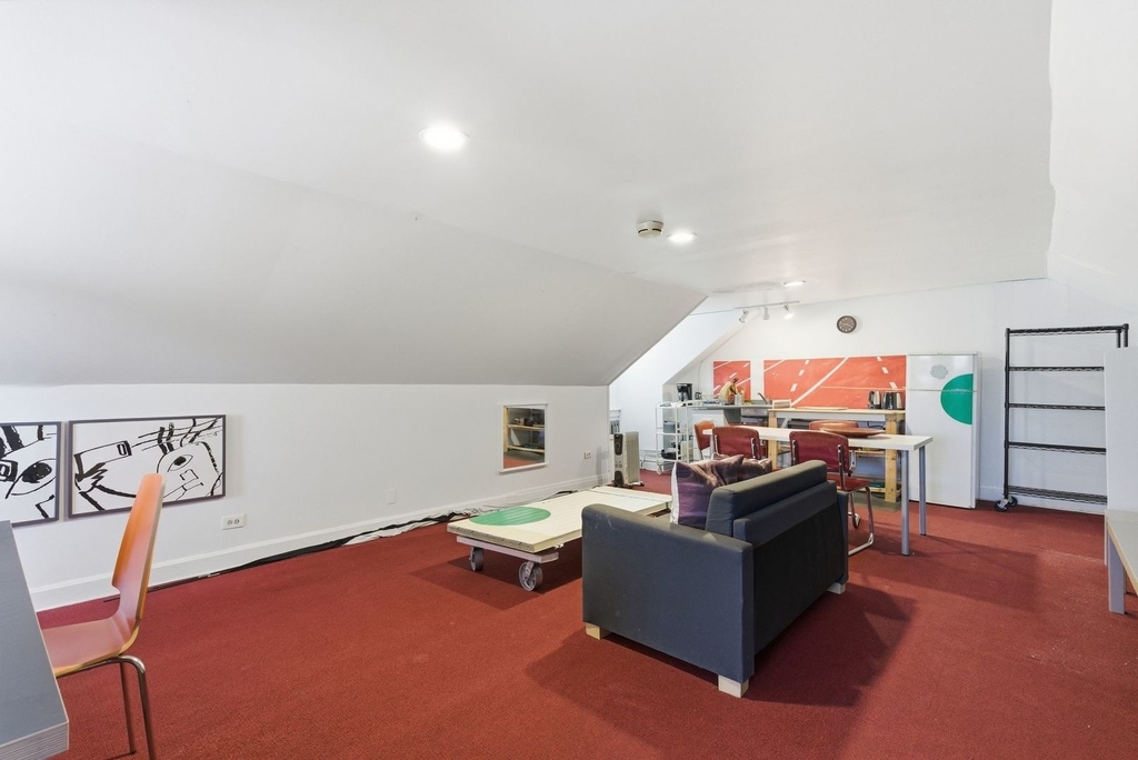 2001 Orrington Avenue - Photo 46
