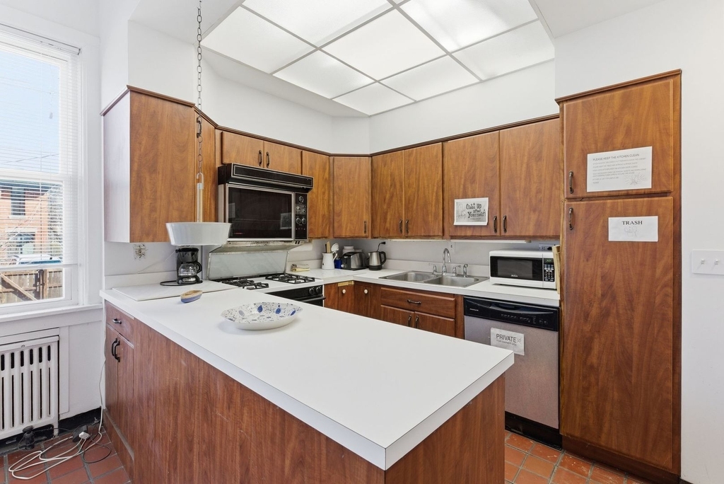 2001 Orrington Avenue - Photo 14