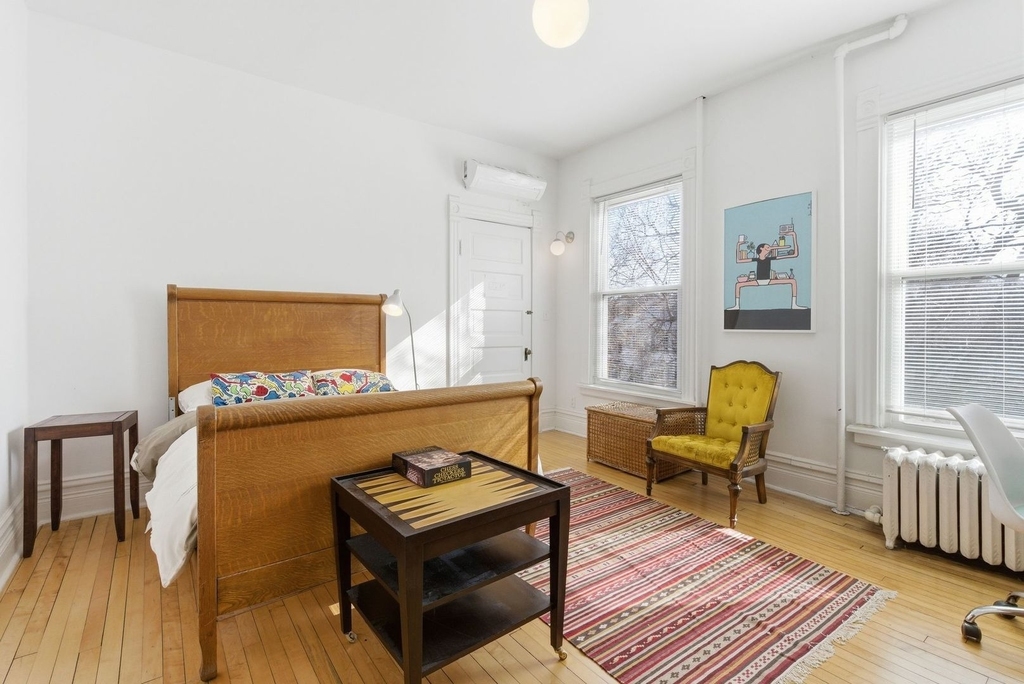 2001 Orrington Avenue - Photo 24
