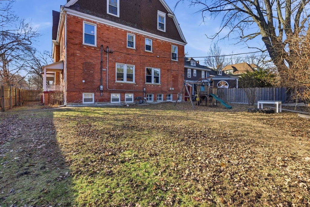 2001 Orrington Avenue - Photo 49