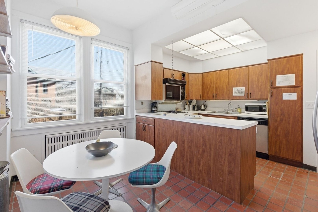 2001 Orrington Avenue - Photo 13