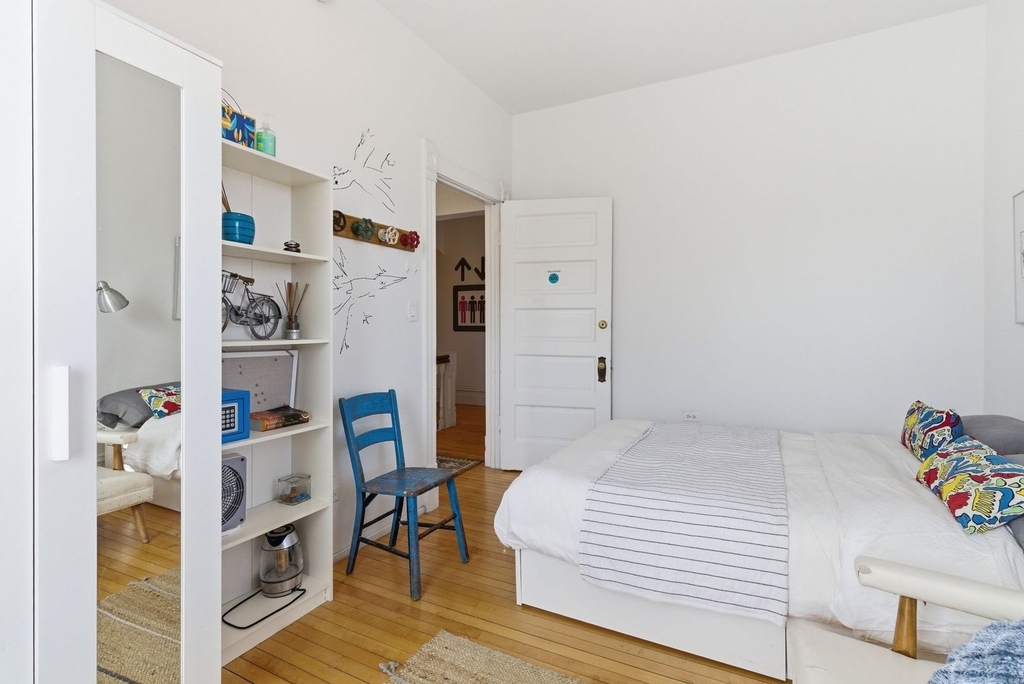 2001 Orrington Avenue - Photo 30
