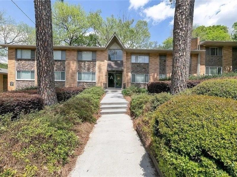 115 Biscayne Drive Nw - Photo 0