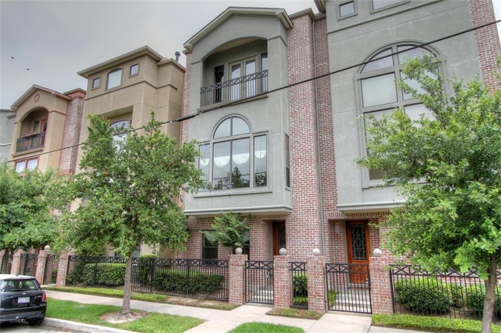 622 Bomar Street - Photo 1