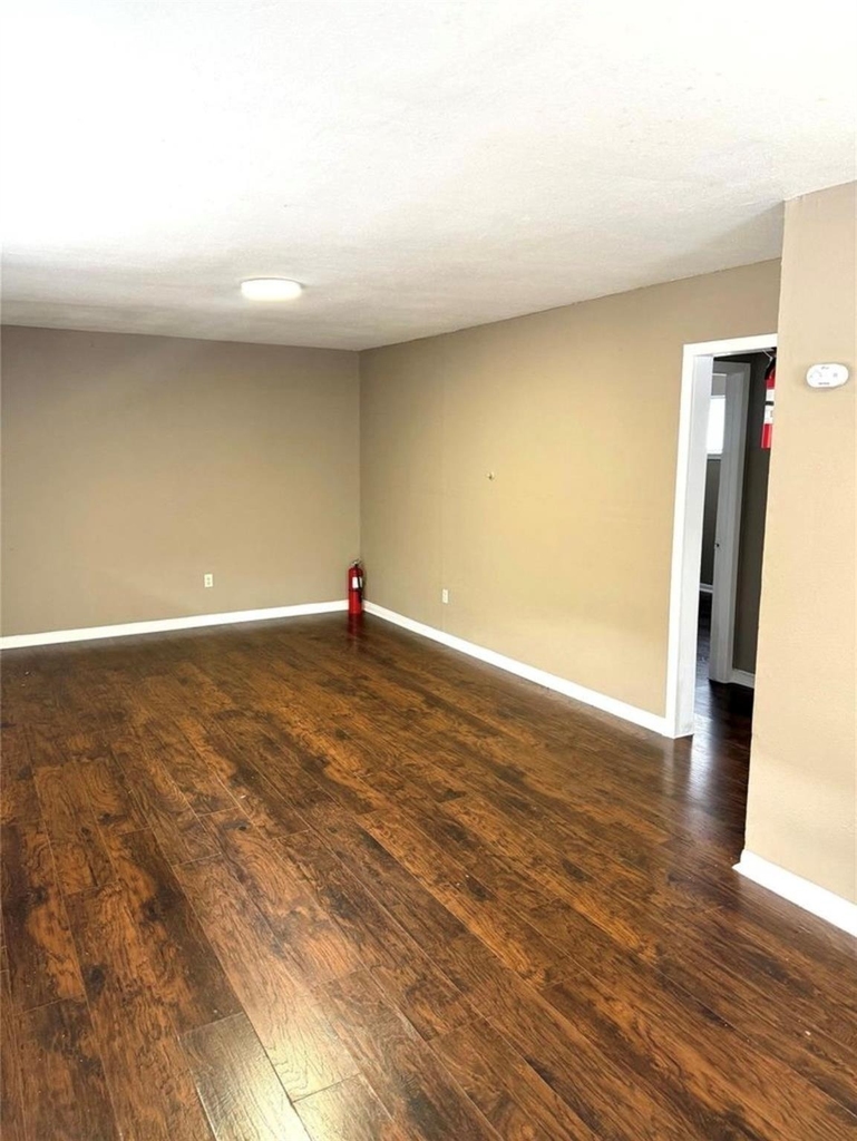 5412 Market Street - Photo 2
