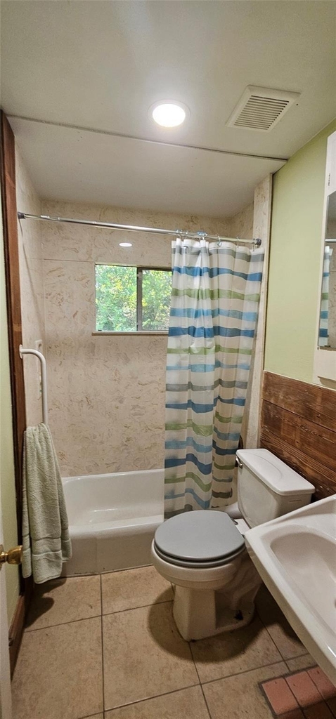 3610 Dennis Street - Photo 9
