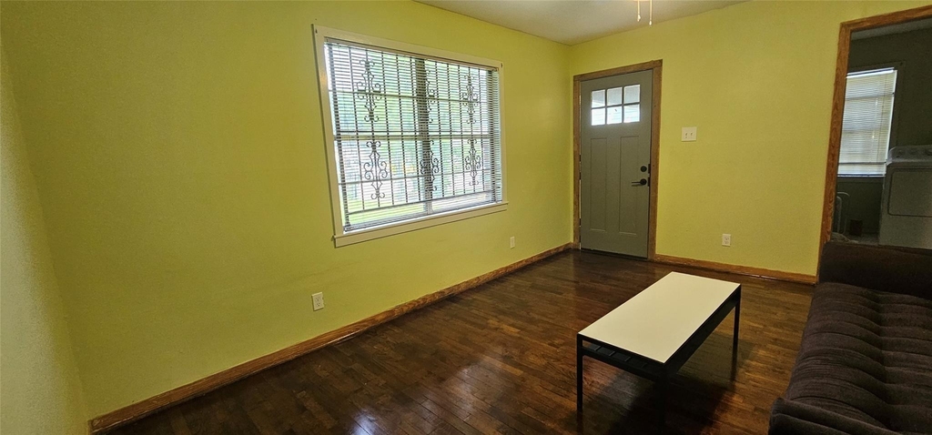 3610 Dennis Street - Photo 3